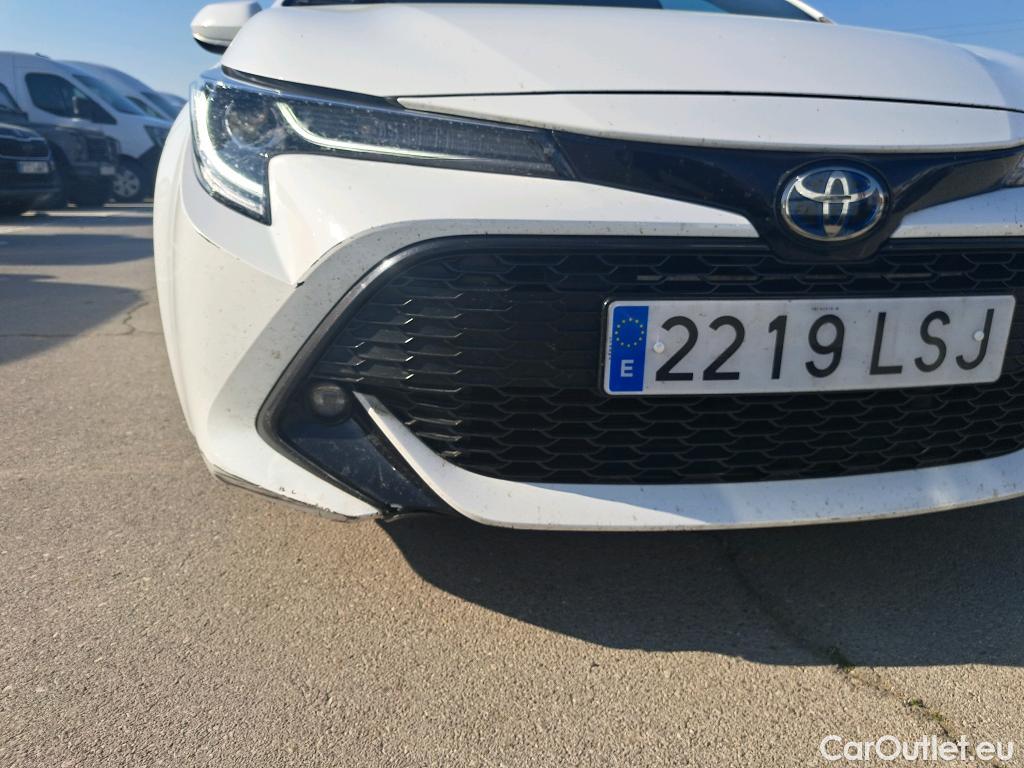  Toyota  Corolla TOYOTA  / 2020 / 5P / berlina con portón 2.0 180H STYLE E-CVT #26