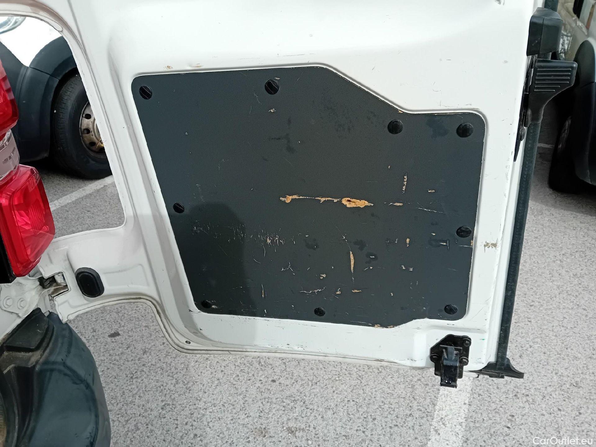  Citroen  Jumpy CITROEN  / 2016 / 4P / furgón DC Abatible Talla M BlueHDi 120 Control #4