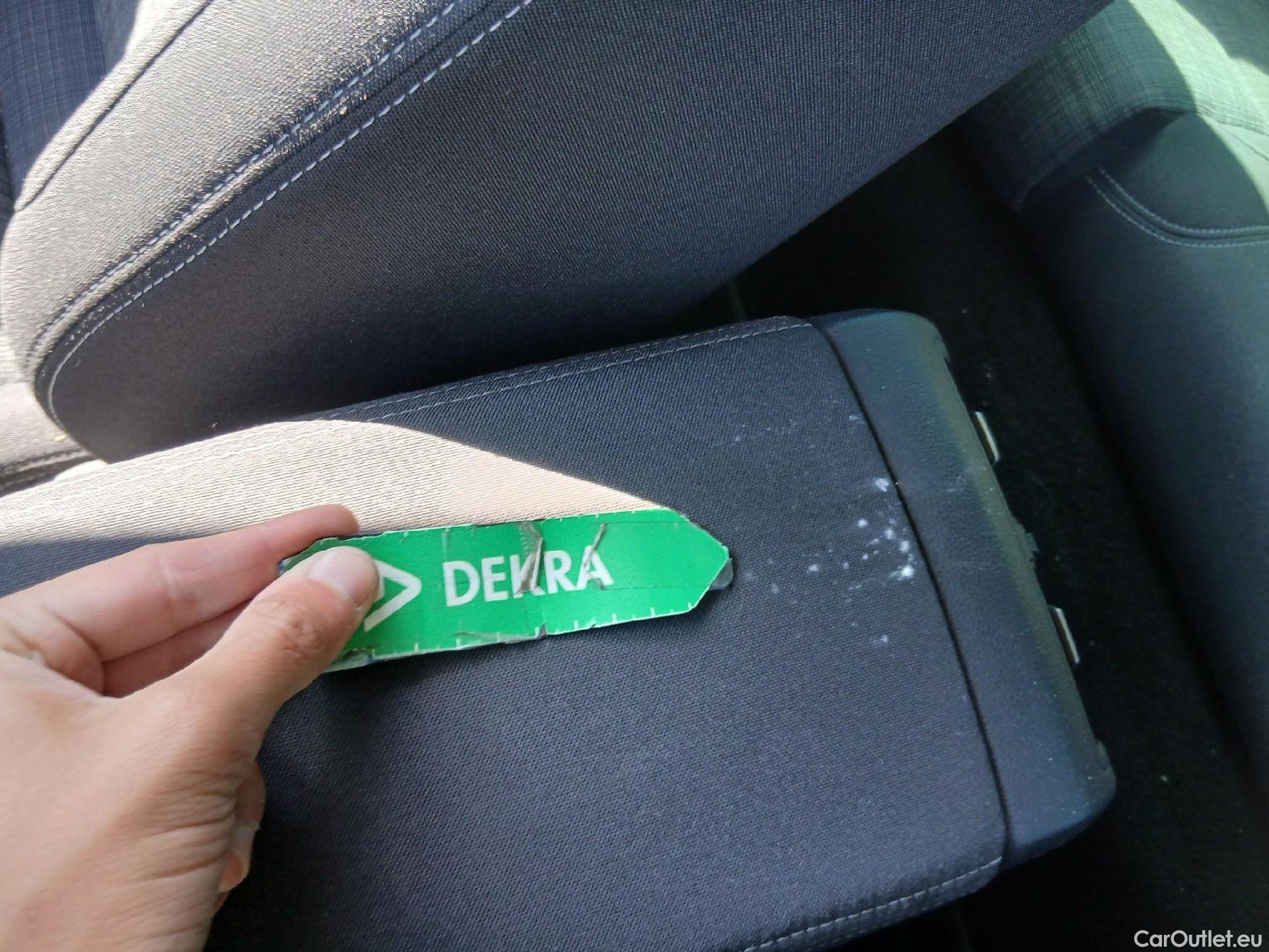  Volkswagen  Passat VOLKSWAGEN  / 2019 / 5P / familiar Variant Executive 2.0 TDI 110kW DSG #14