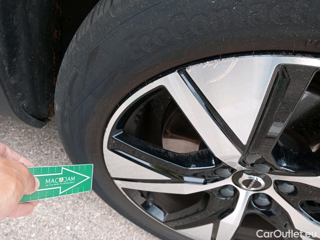  Volvo  XC 40 VOLVO XC40 / 2017 / 5P / todoterreno 1.5 T5 Twin Recharge R-Design Auto #7