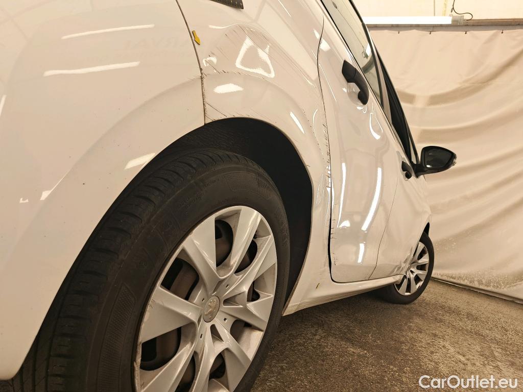  Peugeot  208  Affaire Premium 1.6 HDi 75CV BVM5 E6 #5