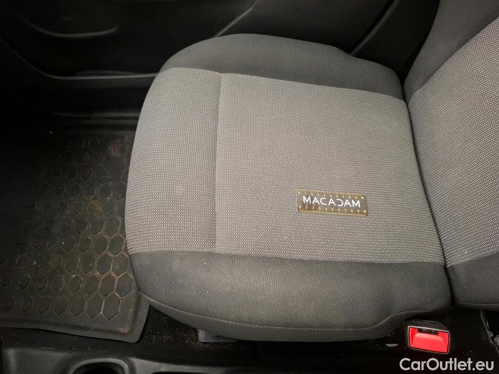  Citroen  Berlingo CITROEN  Van / 2018 / 4P / Fourgonnette Taille M 650kg PureTech 110 S&S BVM #40