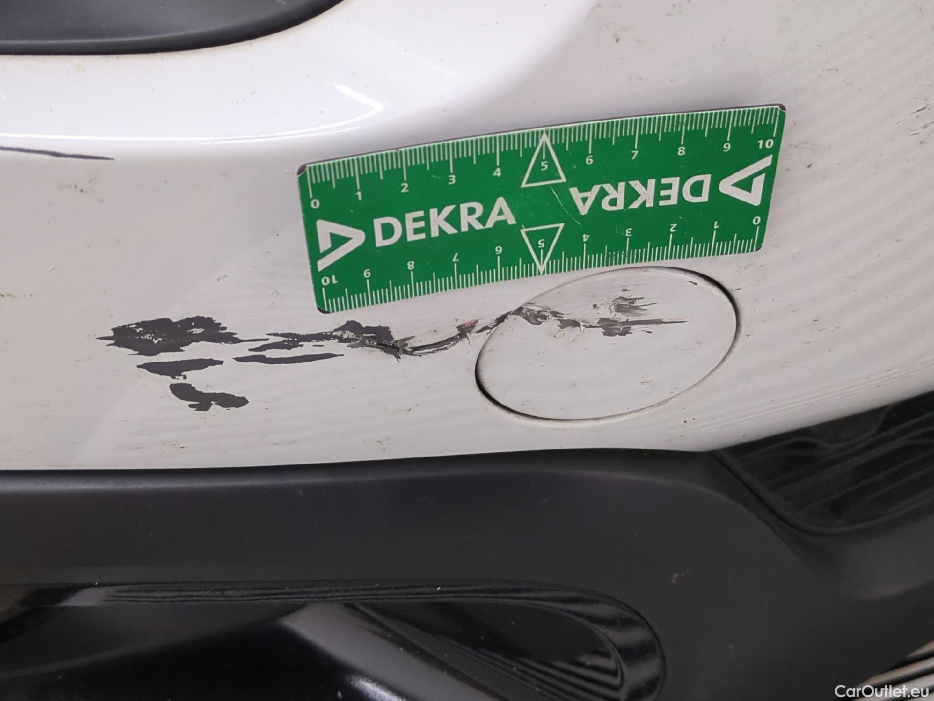  Citroen  C3 CITROEN  Société / 2020 / 5P / Berline PureTech 83 S&S BVM Feel #28