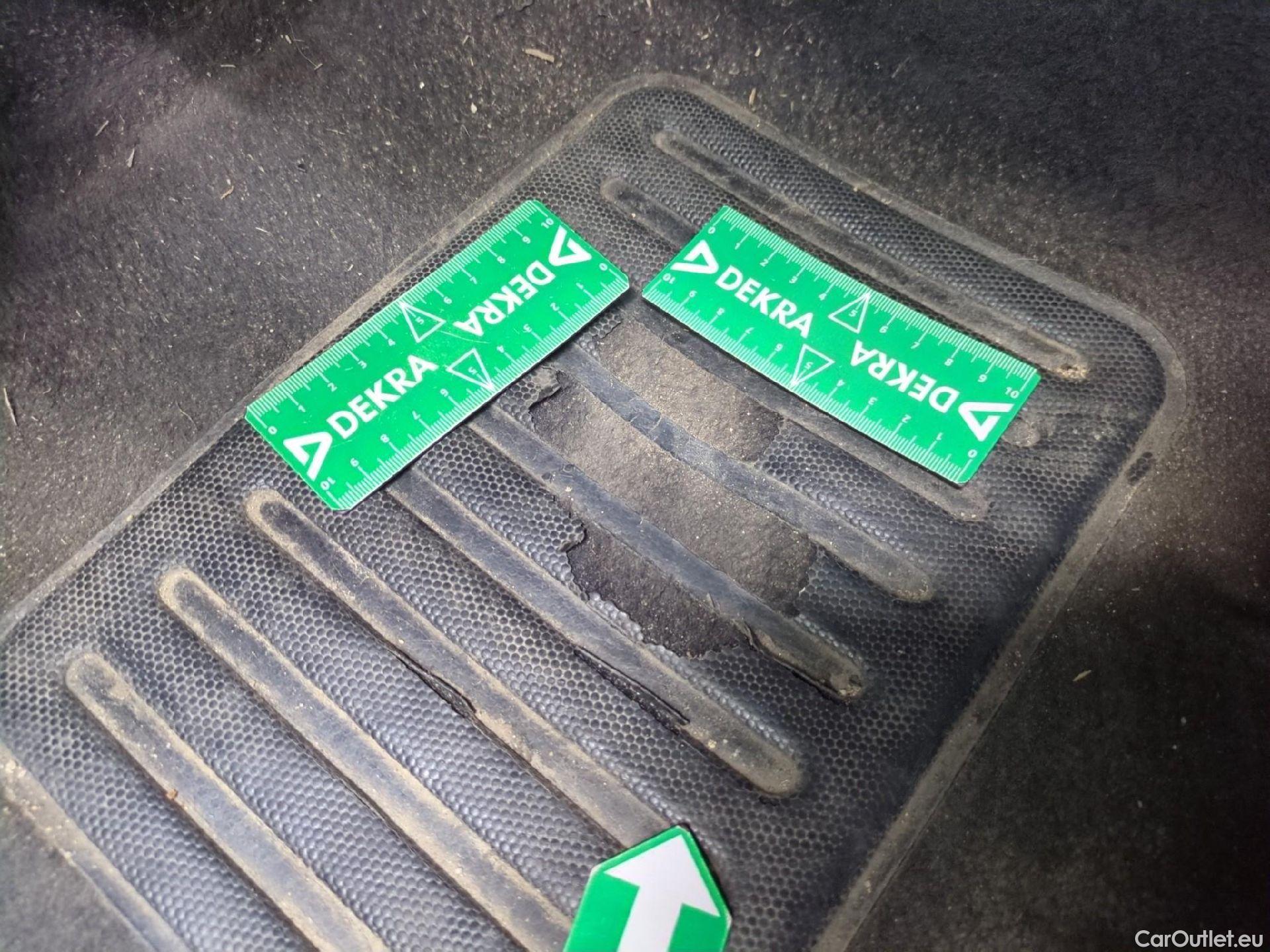  Citroen  C3 CITROEN  Société / 2020 / 5P / Berline PureTech 83 S&S BVM Feel #4