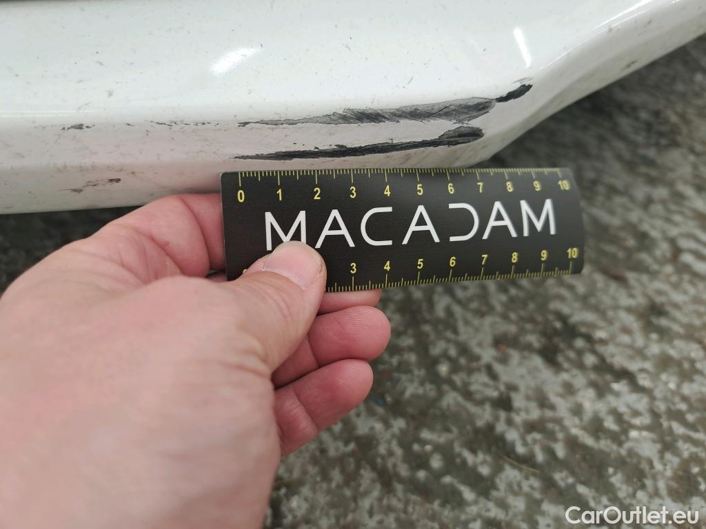  Peugeot  208  Affaire Premium 1.6 HDi 75CV BVM5 E6 #11