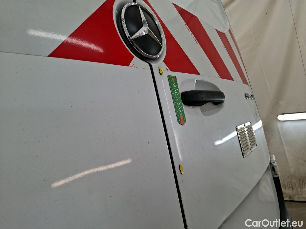  Mercedes  Sprinter MERCEDES-BENZ  / 2018 / 4P / Fourgon tôlé 516 CDI Emp 3665 3.5T #15