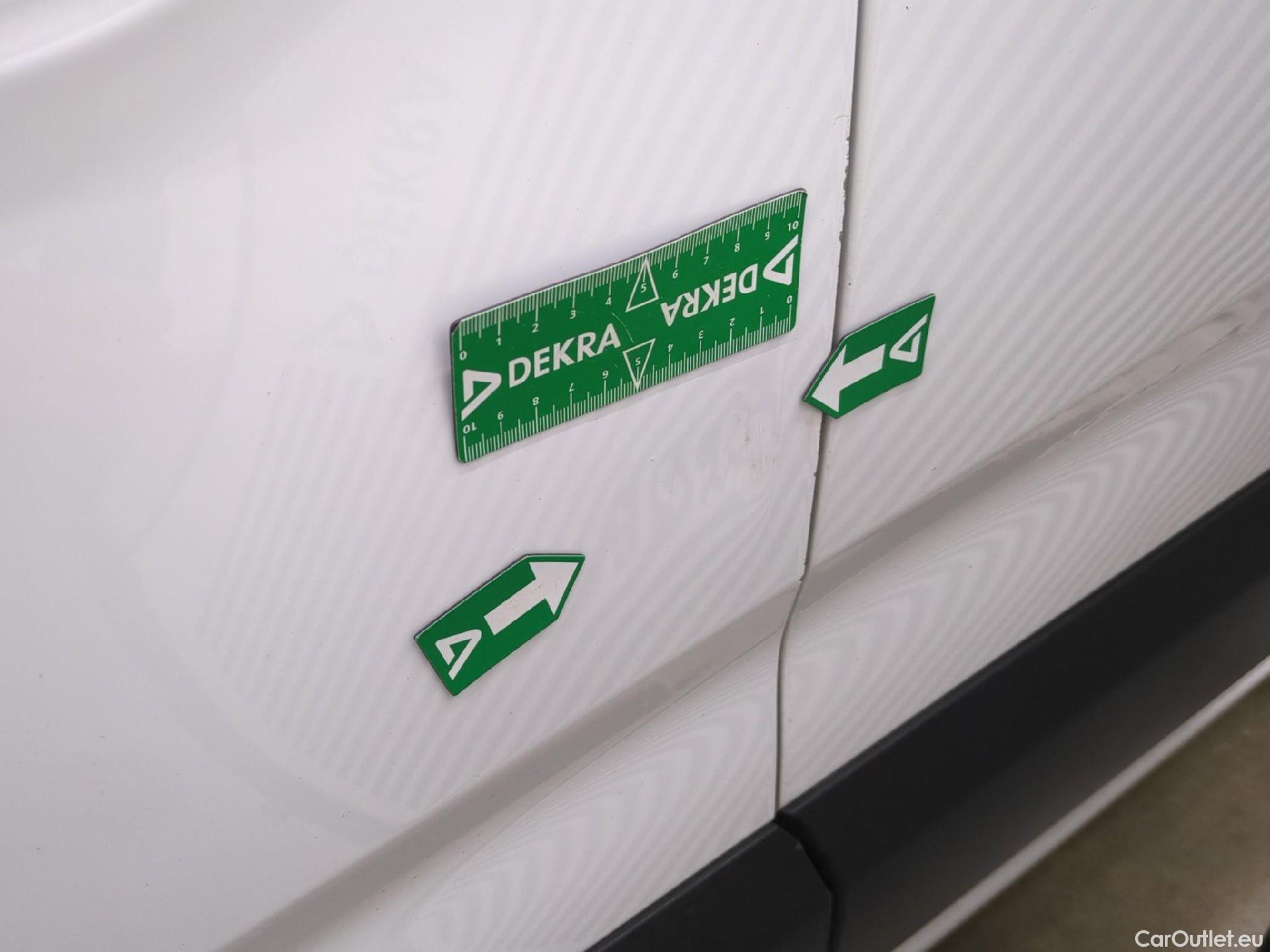  Citroen  Berlingo  Fourgon Club M 650 1.5 BlueHDi 75CV BVM5 E6dT #24