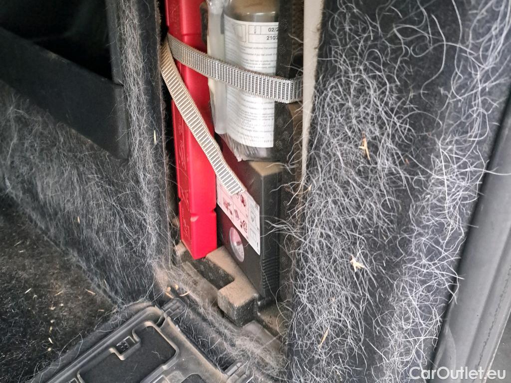  Volkswagen  Caddy VOLKSWAGEN  Kombi 2.0 TDI 75kW (102CV) #18