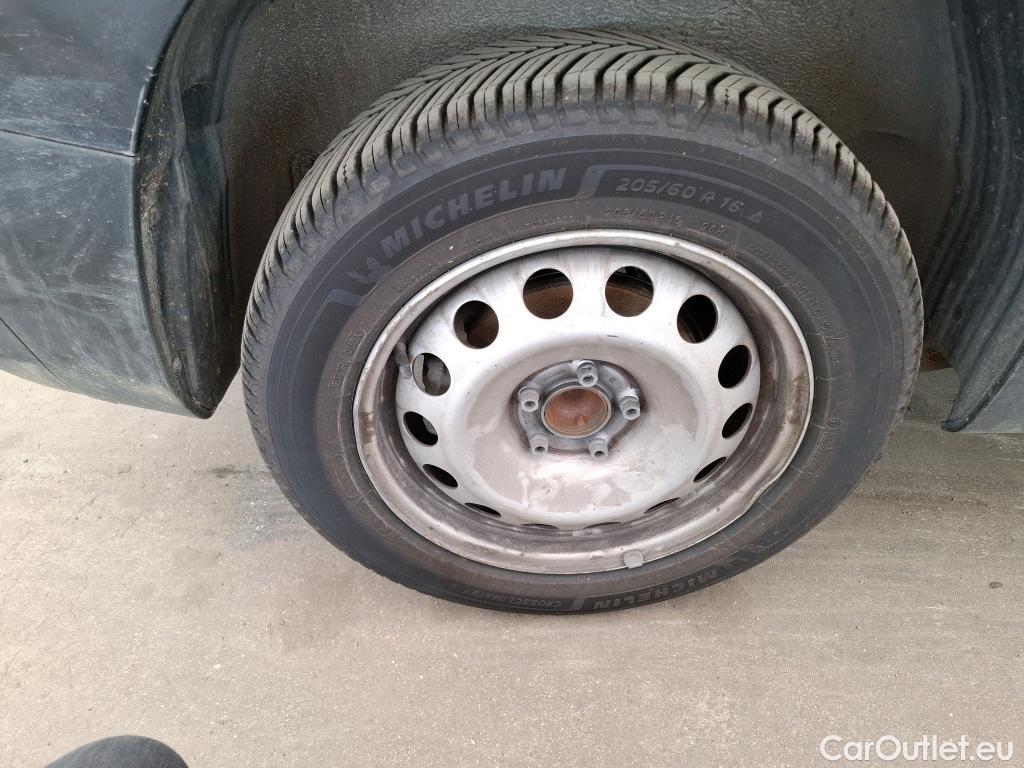  Citroen  Berlingo  Fourgon Club M 1000 1.5 BlueHDi 130CV BVA8 E6dT #28