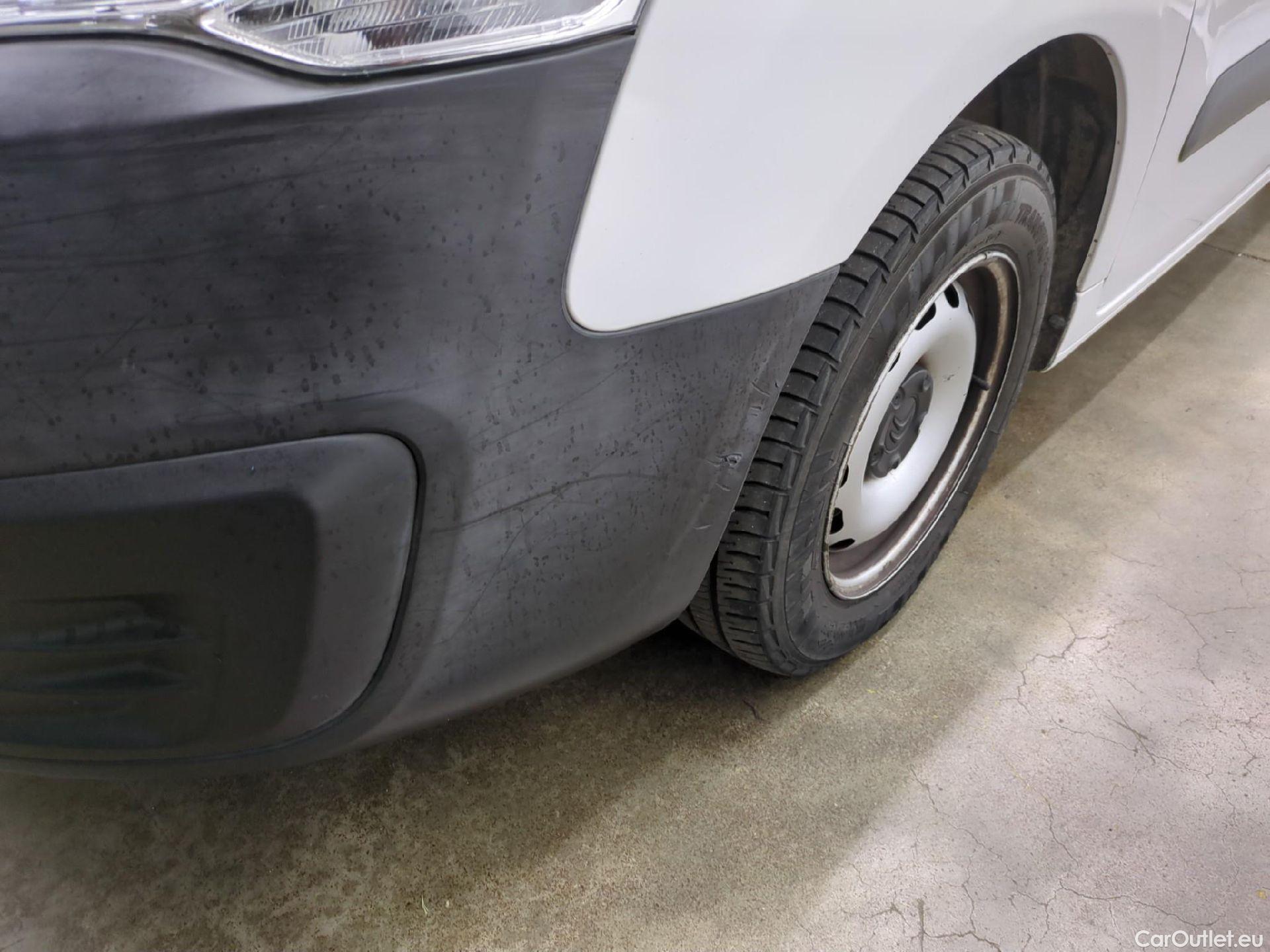  Citroen  Berlingo  Fourgon Club L1 (Court) 1.6 BlueHDi 75CV BVM5 E6 #27