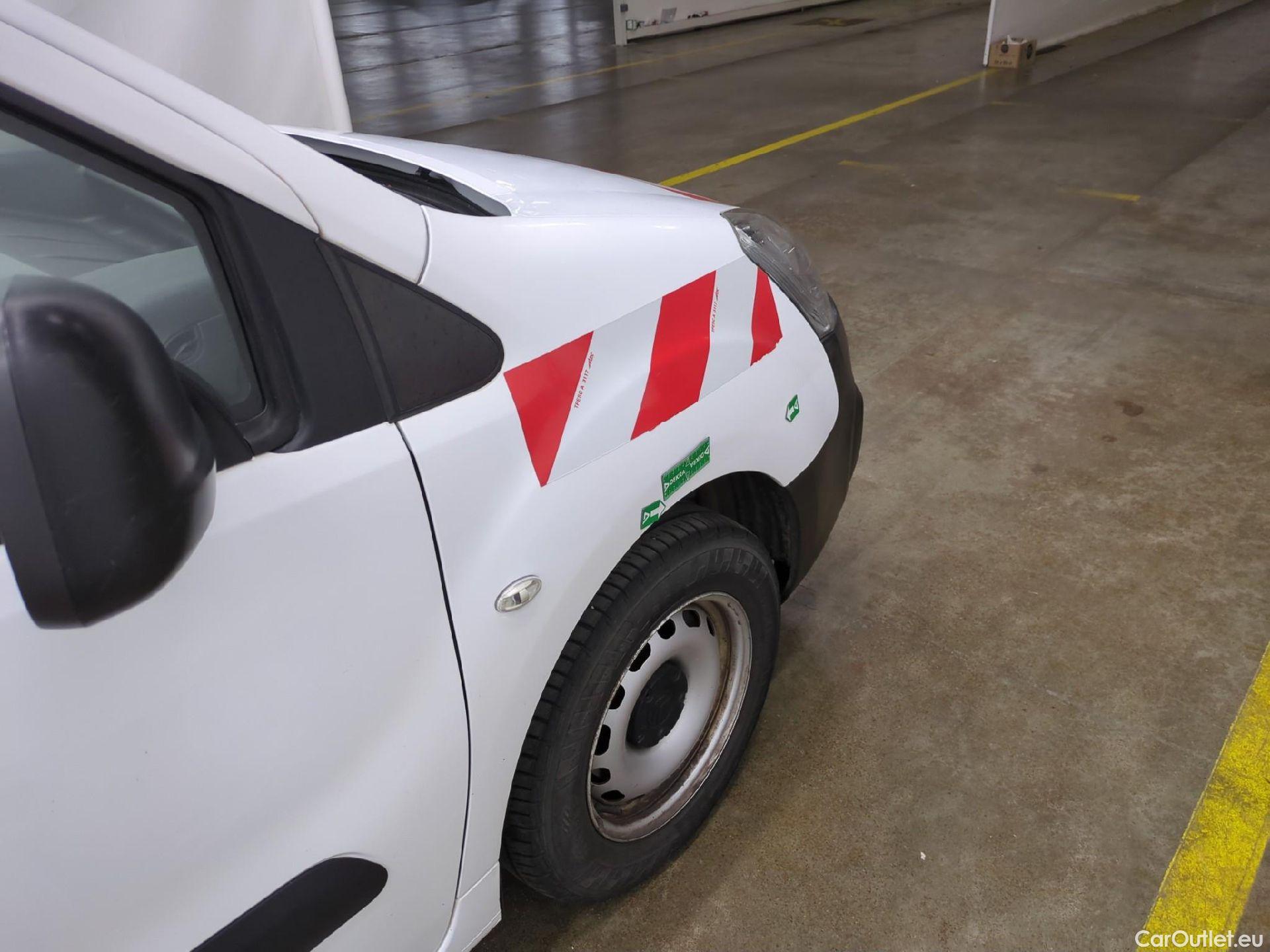  Citroen  Berlingo  Fourgon Club L1 (Court) 1.6 BlueHDi 75CV BVM5 E6 #18