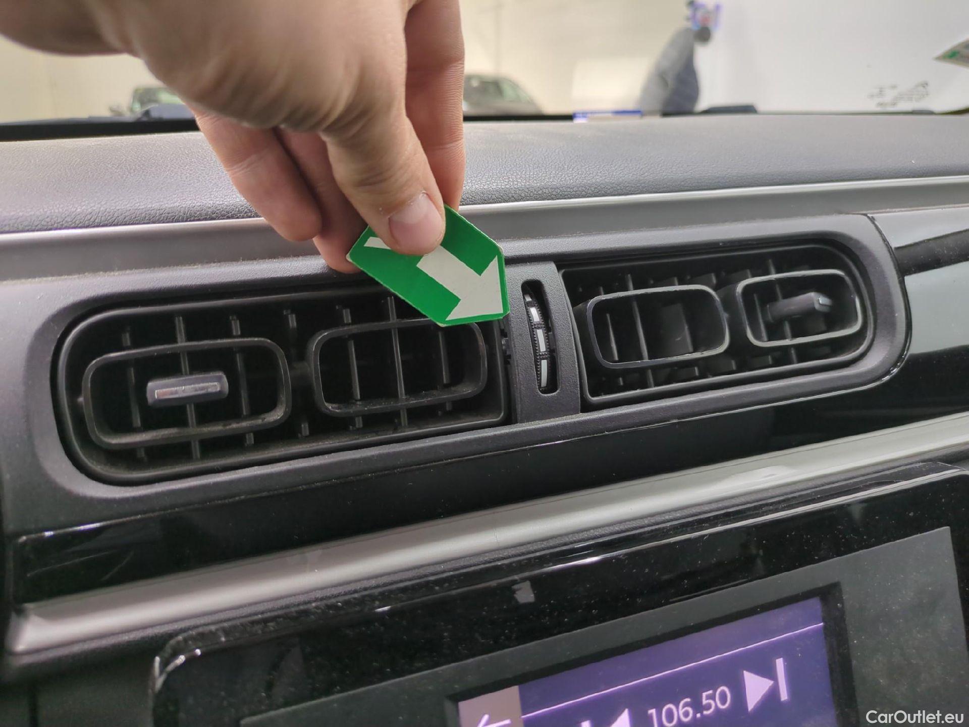  Citroen  C3 CITROEN  Société / 2020 / 5P / Berline PureTech 83 S&S BVM Feel #2