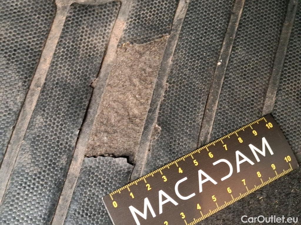  Peugeot  308  Premium Pack 1.5 HDI 100CV BVM6 E6dT #10