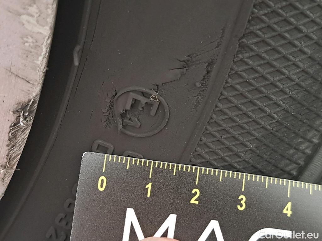  Peugeot  208  Affaire Premium 1.6 HDi 75CV BVM5 E6 #55