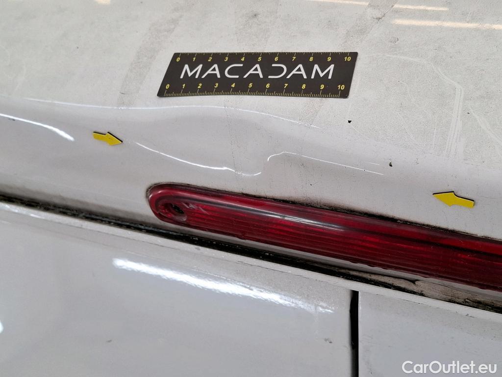  Peugeot  Boxer PEUGEOT  / 2014 / 4P / Fourgon tôlé 2.0 BLUEHDI 110 PREMIUM PA 333 L1H2 #29