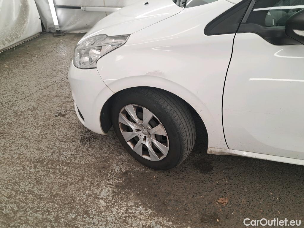  Peugeot  208  Affaire Premium 1.6 HDi 75CV BVM5 E6 #77