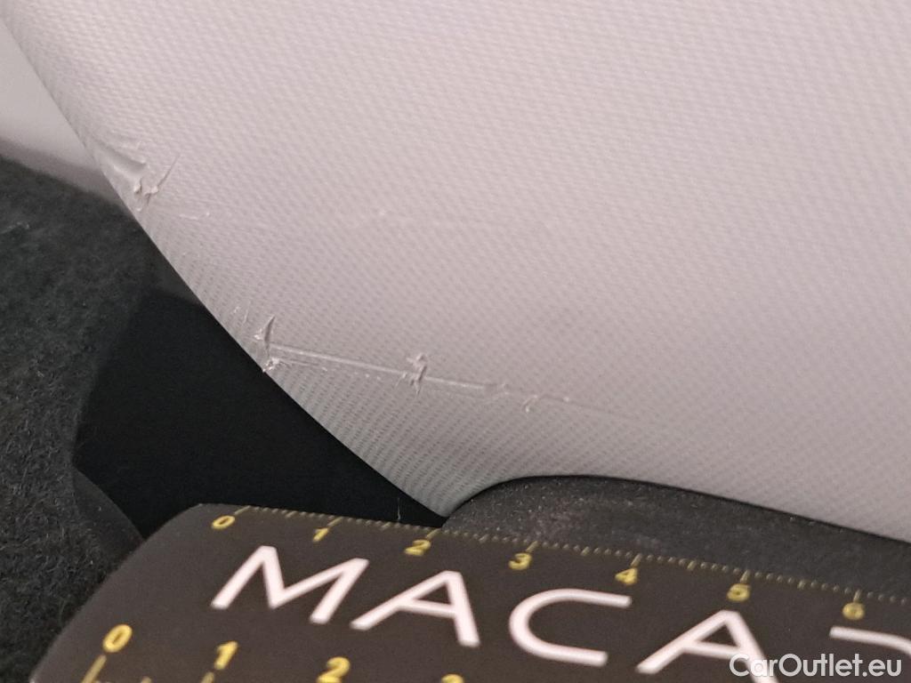  Peugeot  208  Affaire Premium 1.6 HDi 75CV BVM5 E6 #57