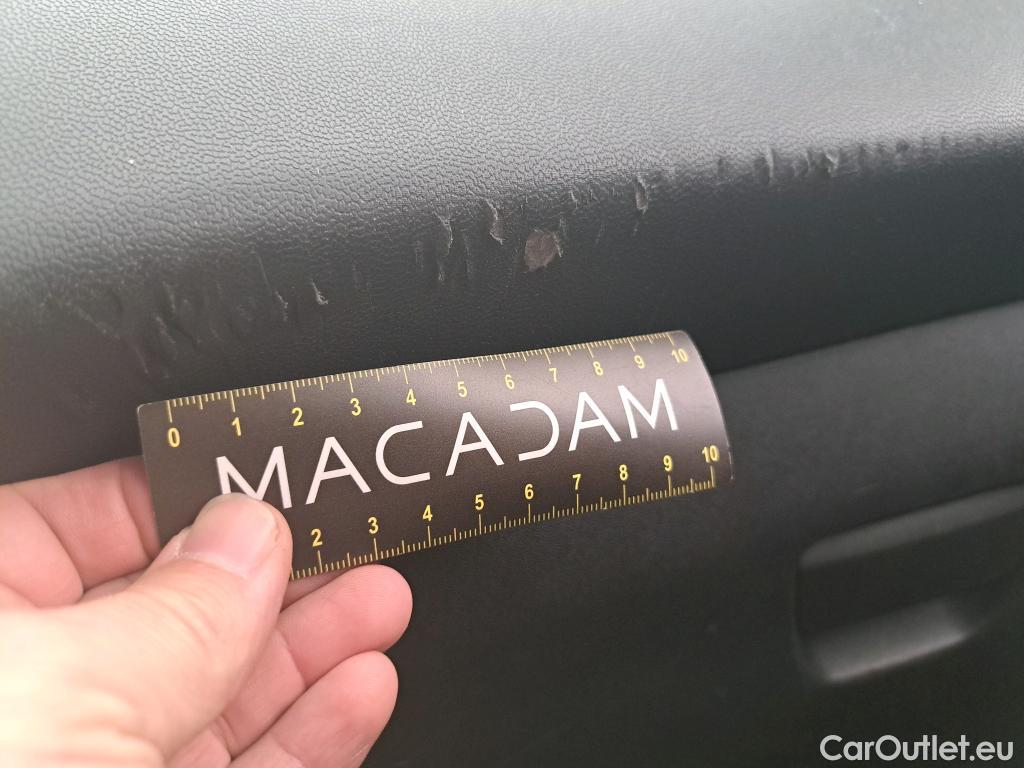  Peugeot  208  Affaire Premium 1.6 HDi 75CV BVM5 E6 #88