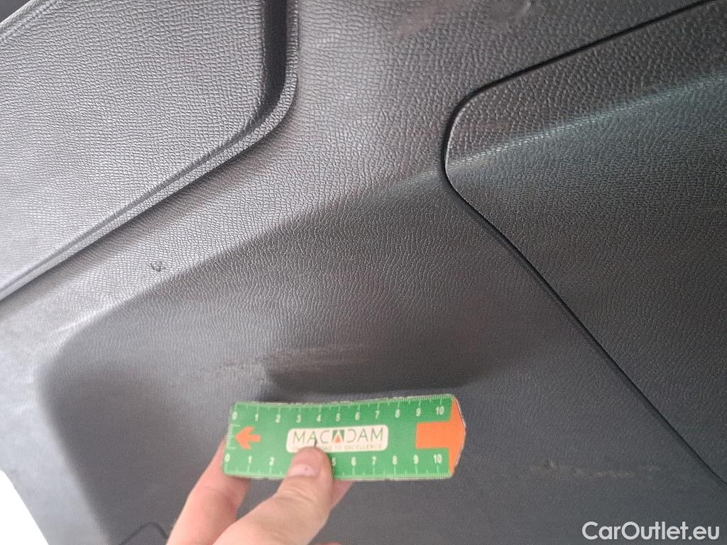  Peugeot  308  Active Pack 1.5 HDi 130CV BVM6 E6d #48