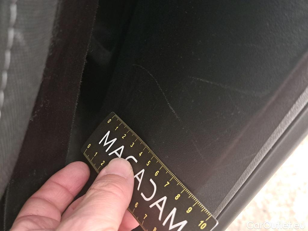  Peugeot  208  Affaire Premium 1.6 HDi 75CV BVM5 E6 #67