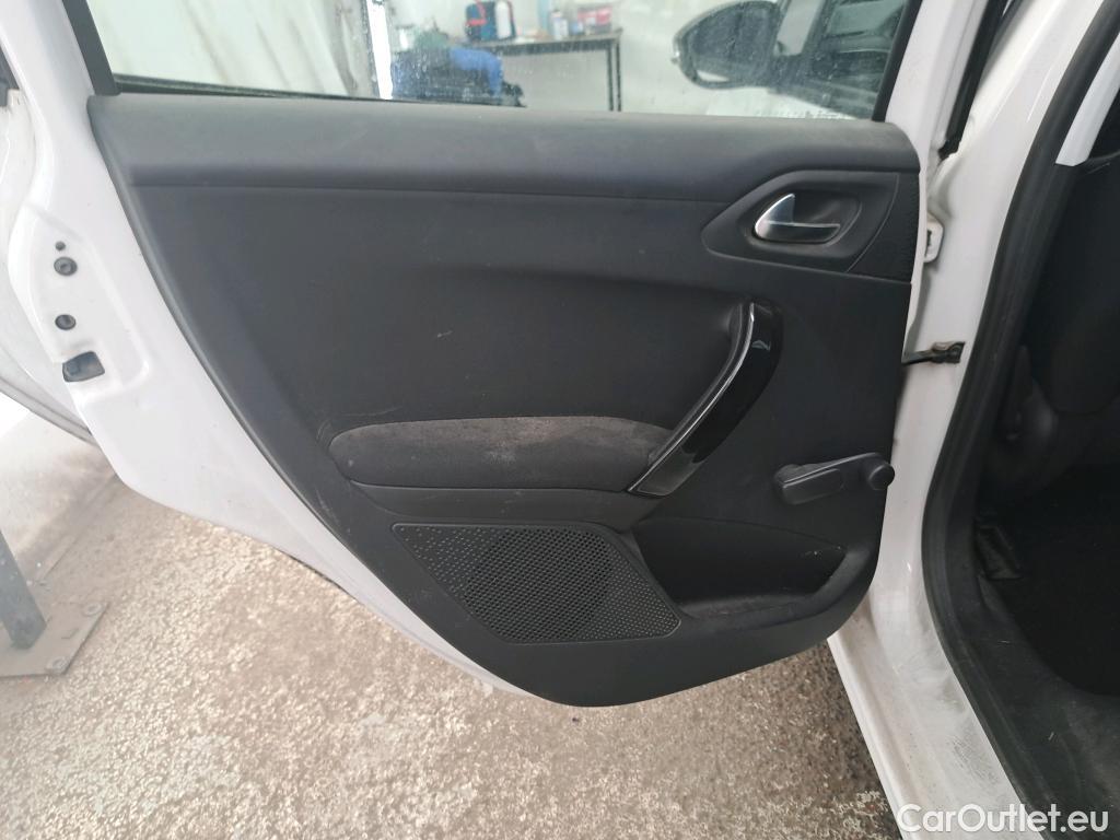  Peugeot  208  Affaire Premium 1.6 HDi 75CV BVM5 E6 #63