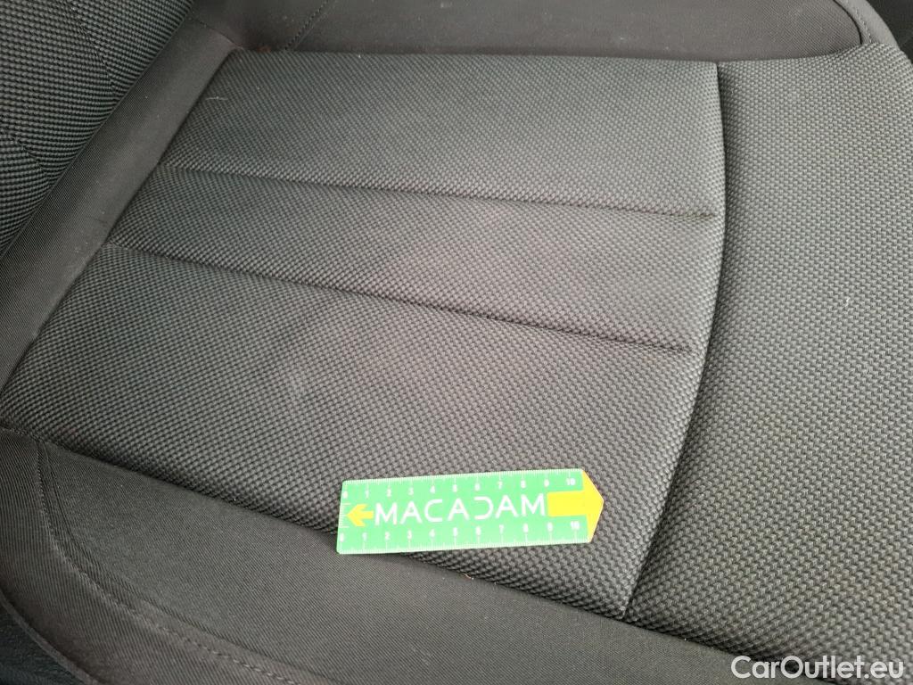  Audi  A4  Avant 30 TDI Business Line 2.0 TDI 135CV BVA7 E6d #26