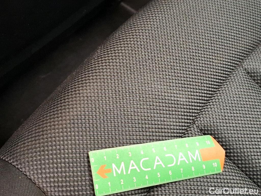  Audi  A4  Avant 30 TDI Business Line 2.0 TDI 135CV BVA7 E6d #25