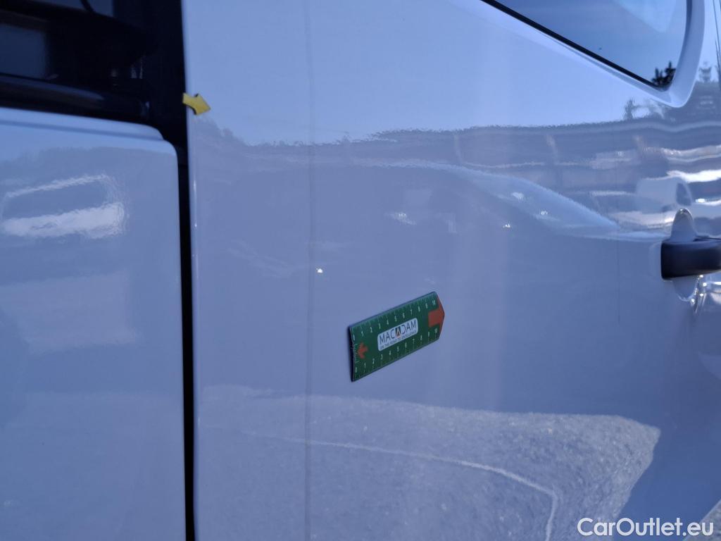  Renault  Trafic RENAULT  / 2019 / 4P / Fourgon tole NV CA GCF L2H1 1200 dCi 120 S&S #15