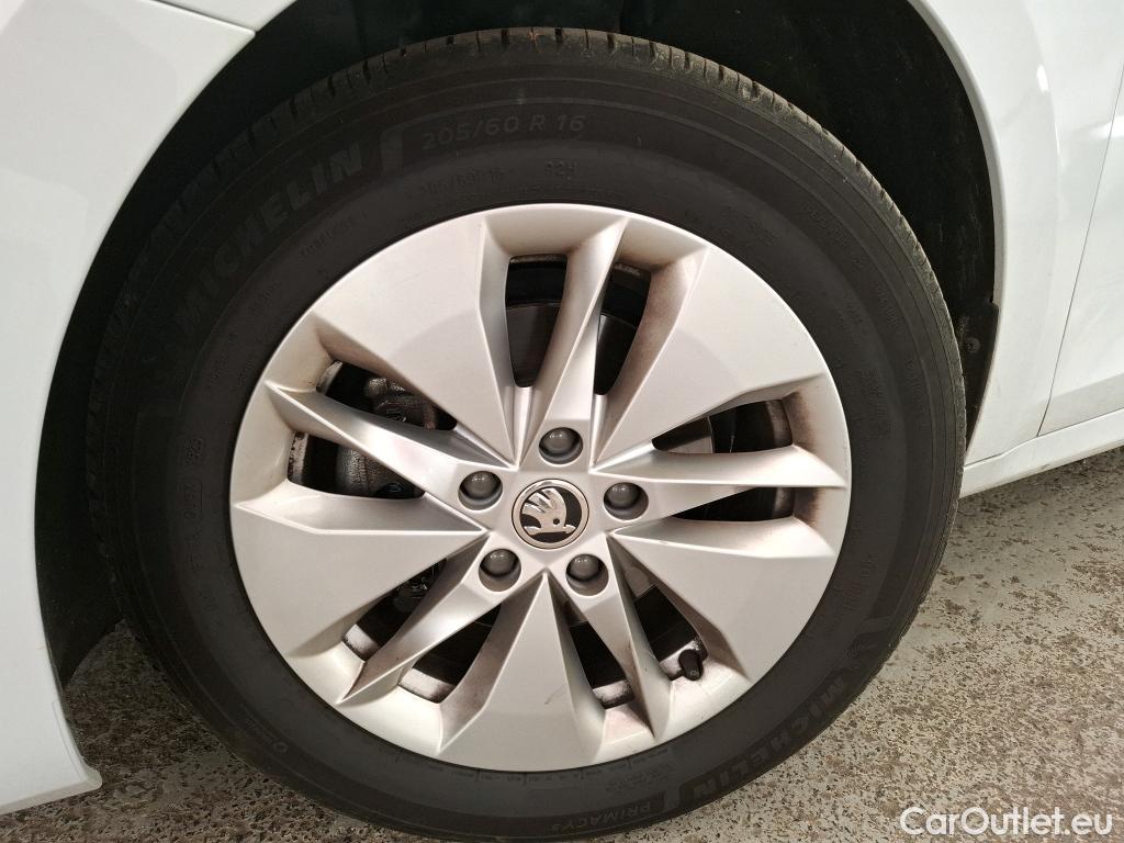  Skoda  Octavia  Break Business 2.0 TDI 150CV BVA7 E6d / TRANSFO VP/VF #48