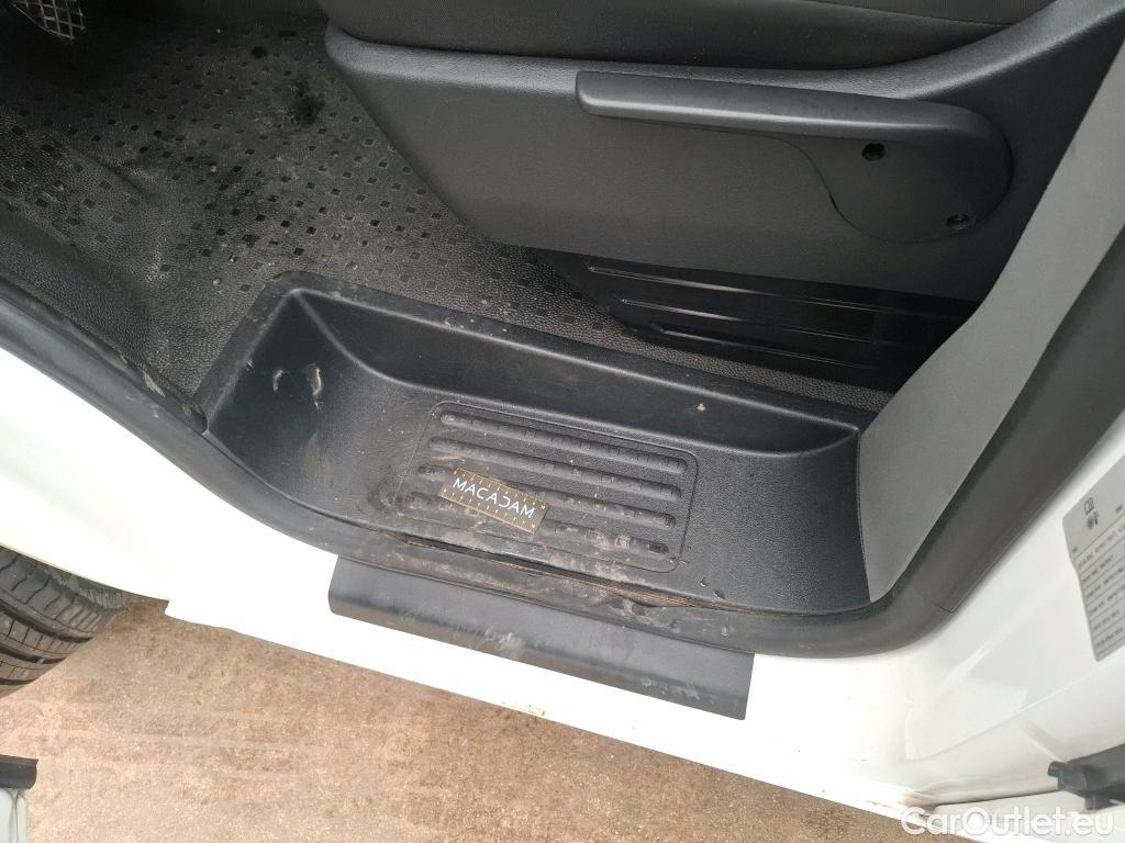  Volkswagen  Transporter VOLKSWAGEN  / 2019 / 4P / Fourgon tôlé 2.0 TDi 150 L1H1 Business Line #25