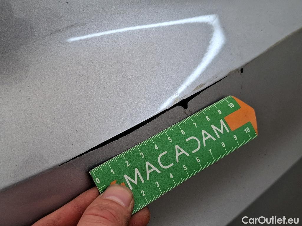  Audi  A4  Avant 30 TDI Business Line 2.0 TDI 135CV BVA7 E6d #9