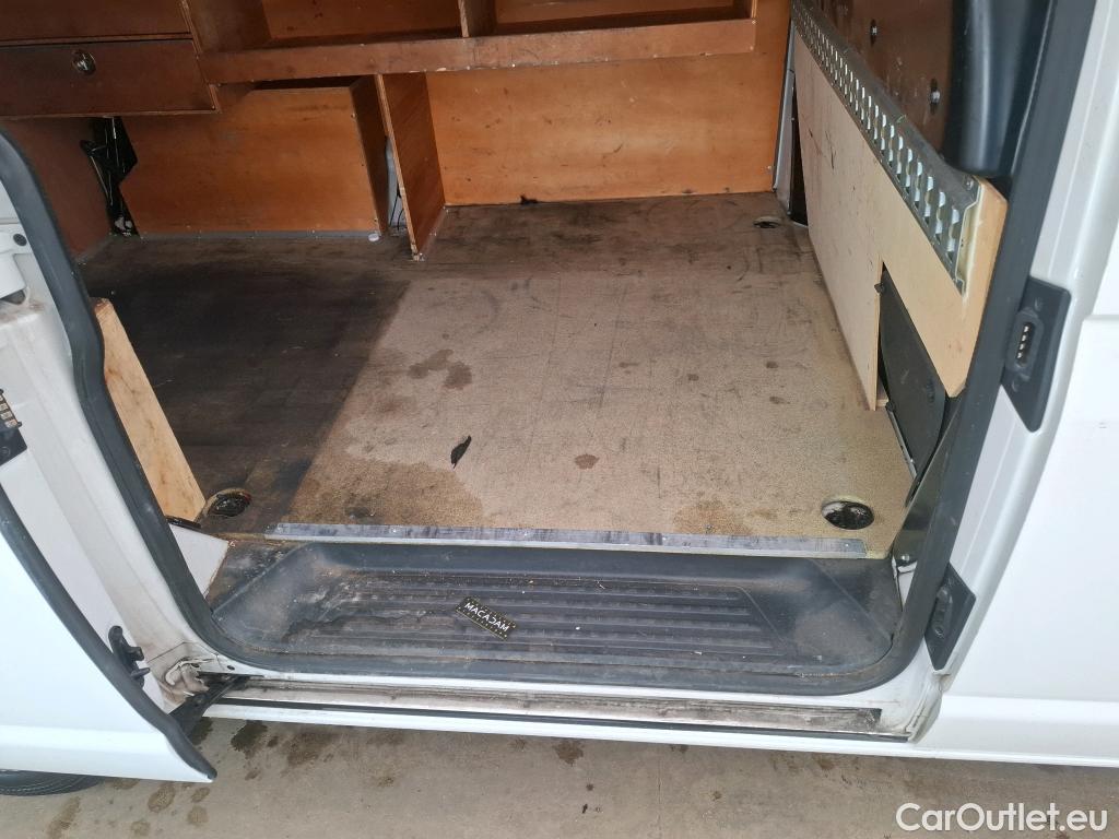  Volkswagen  Transporter VOLKSWAGEN  / 2019 / 4P / Fourgon tôlé 2.0 TDi 150 L1H1 Business Line #27