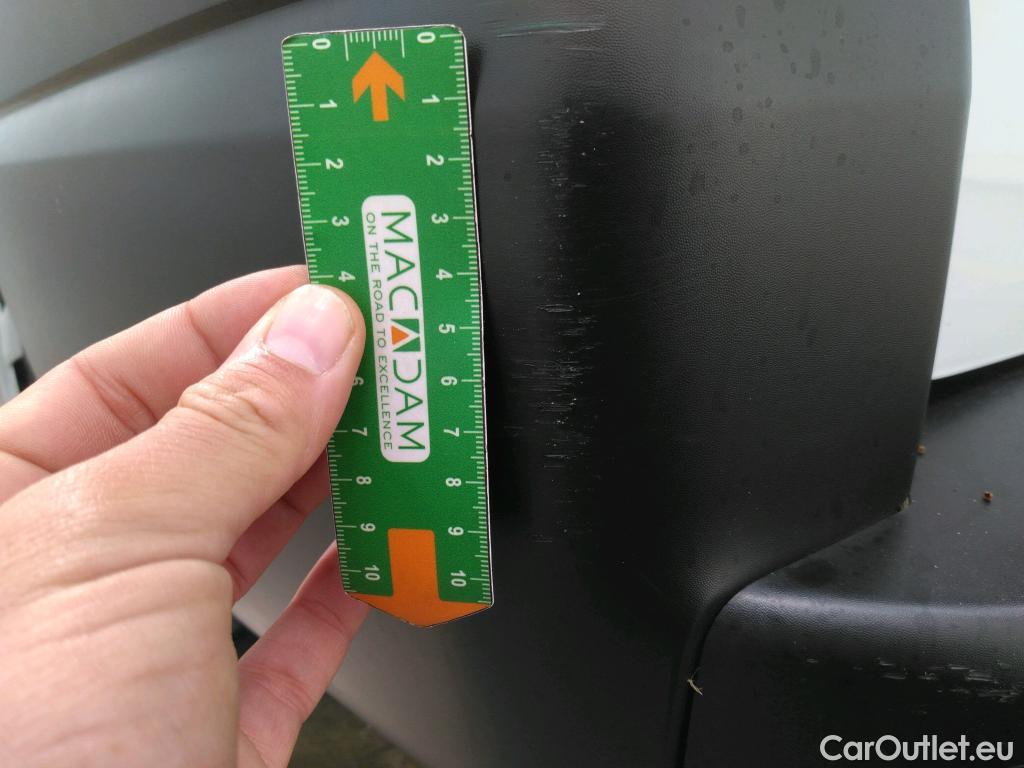  Renault  Trafic RENAULT  / 2014 / 4P / Fourgon tôlé &FG GCF L1H1 1200 dCi 95 E6 #29