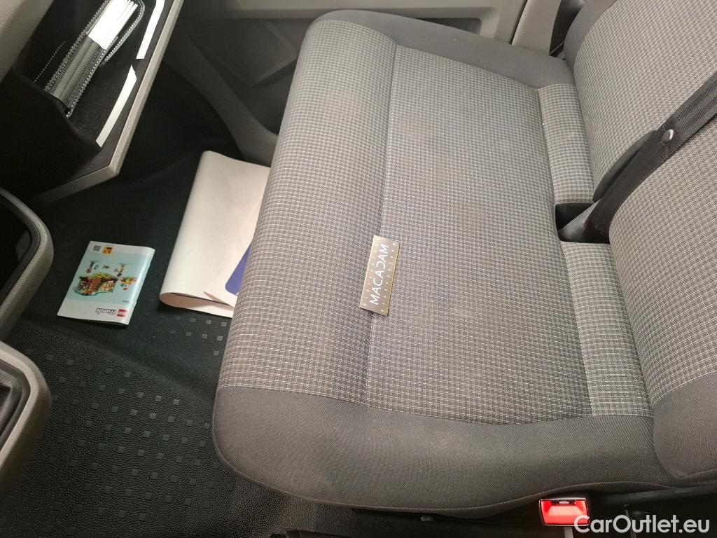  Volkswagen  Transporter VOLKSWAGEN  / 2019 / 4P / Fourgon tôlé 2.0 TDi 150 L1H1 Business Line #46