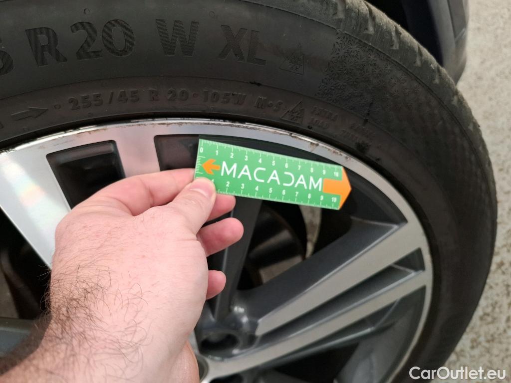  Audi  Q5 AUDI  / 2018 / 5P / SUV 55 TFSI e 367 QTT S TRONIC 7 S LINE #48