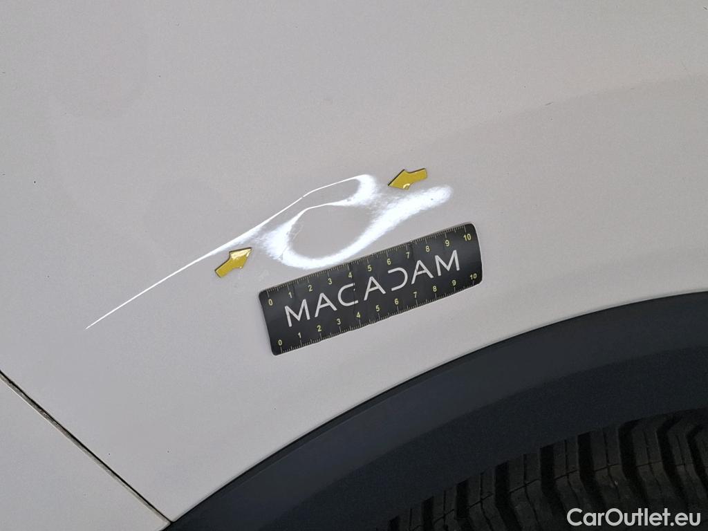  Citroen  C4  Berline Feel Pack 1.5 BlueHDI 130CV BVA8 E6d #3