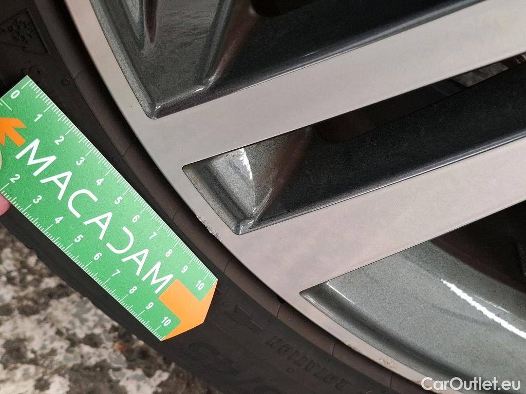  Audi  Q5 AUDI  / 2018 / 5P / SUV 55 TFSI e 367 QTT S TRONIC 7 S LINE #33