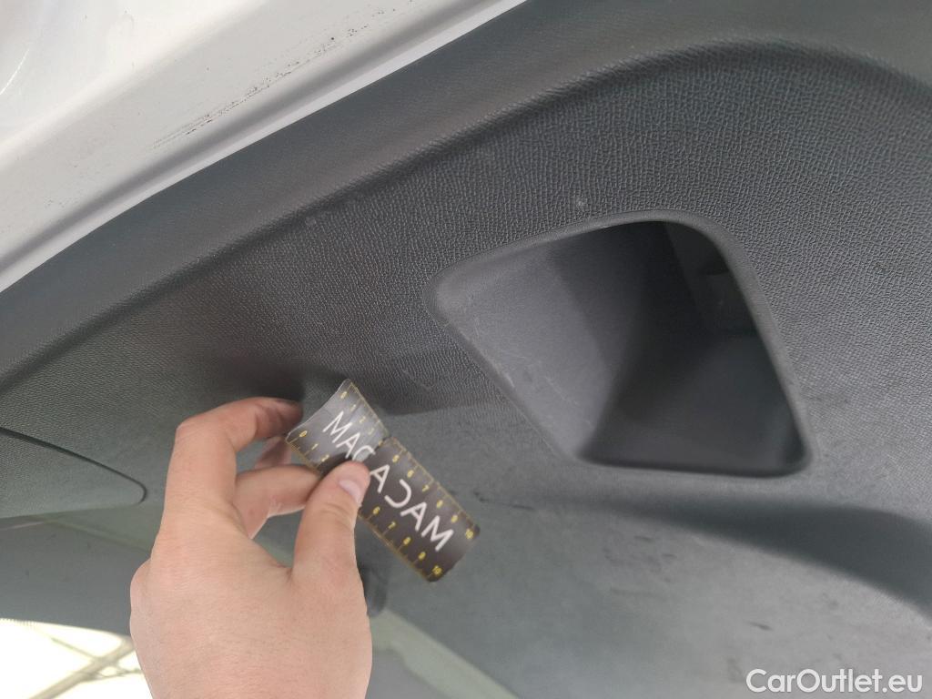  Citroen  C4  Berline Feel Pack 1.5 BlueHDI 130CV BVA8 E6d #19