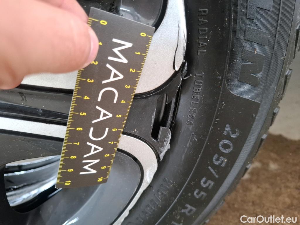  Citroen  C4 Cactus  Feel Business 1.5 BlueHDi 100CV BVM6 E6d #93