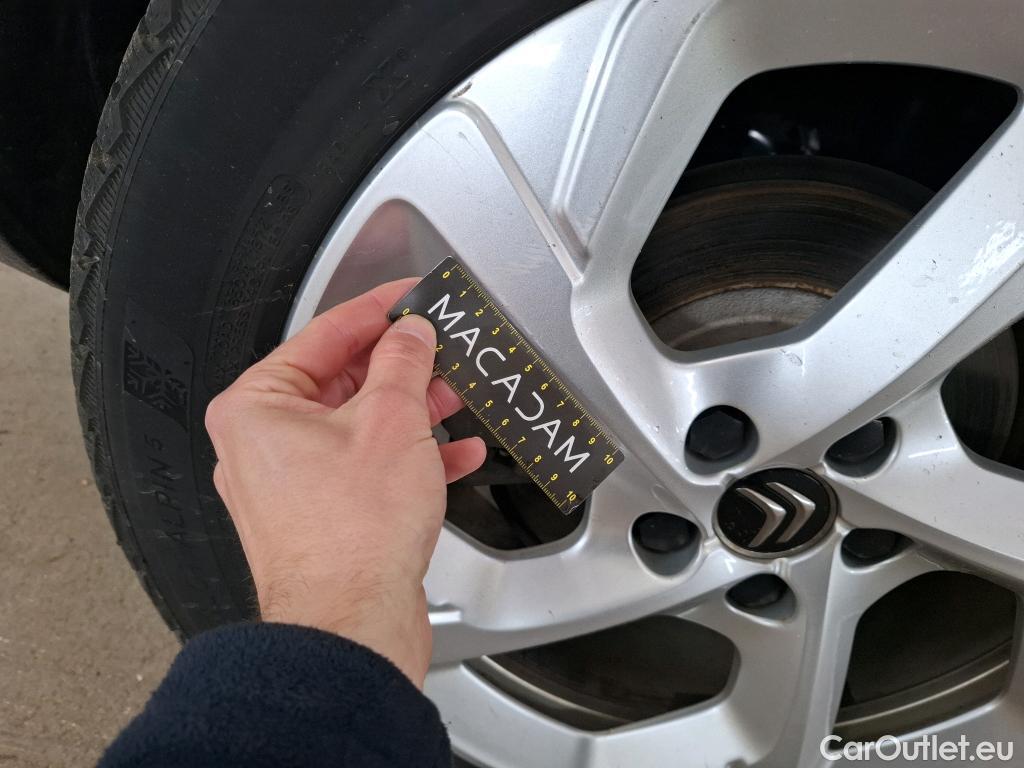  Citroen  C5 CITROEN  Aircross / 2022 / 5P / SUV PureTech 130 S&S EAT8 Feel #60