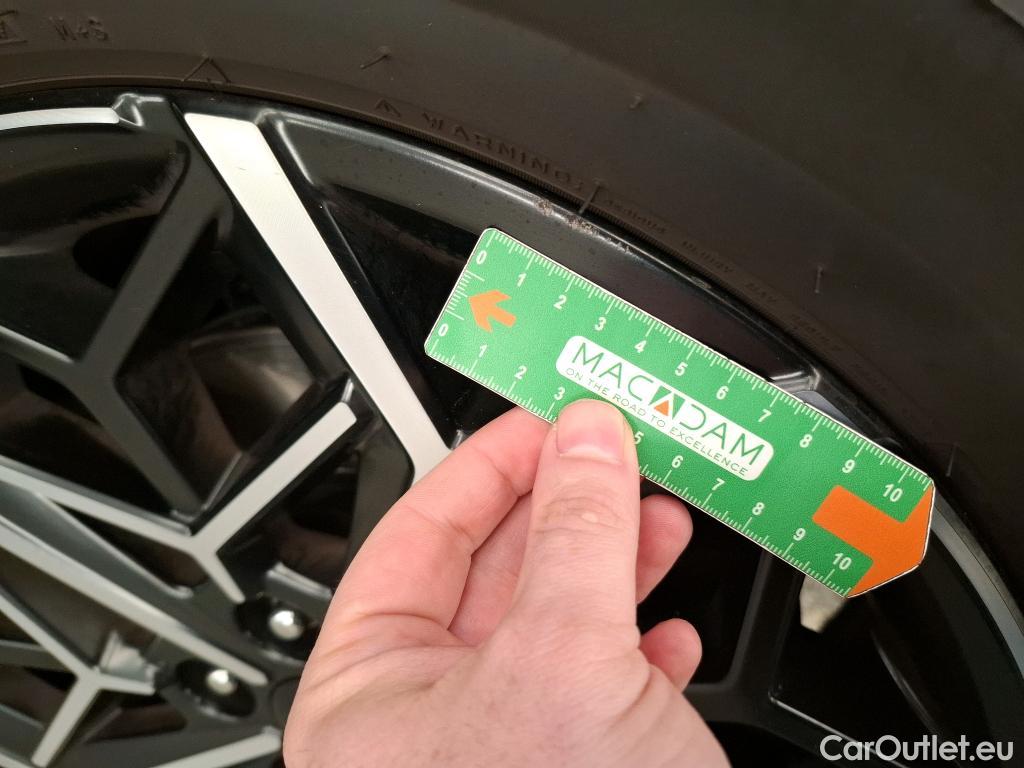  Hyundai  Tucson HYUNDAI  / 2020 / 5P / SUV 1.6 CRDI 136 DCT-7 HYBRID 48V N LINE EXE #12