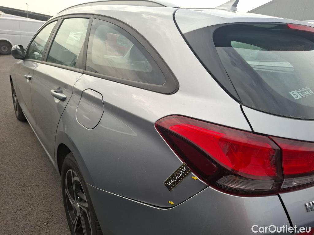  Hyundai  i30  SW Business 1.6 CRDi 115CV BVM6 E6d #3