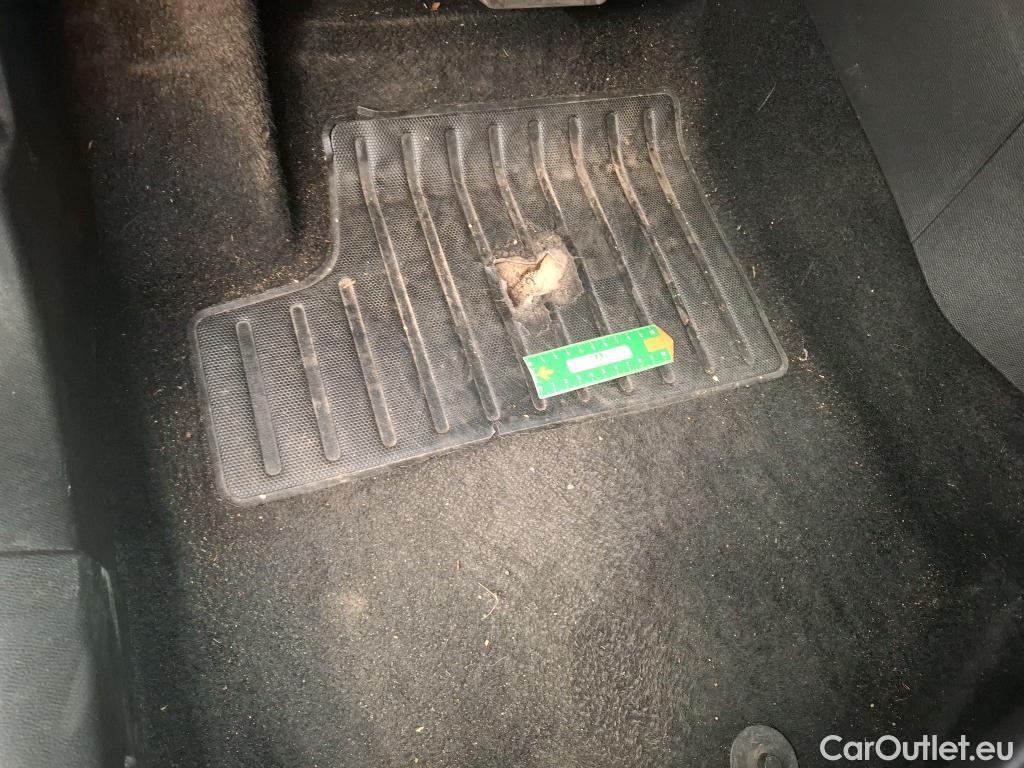  Peugeot  2008  Allure Business 1.2 PureTech 130CV BVA8 E6d #1