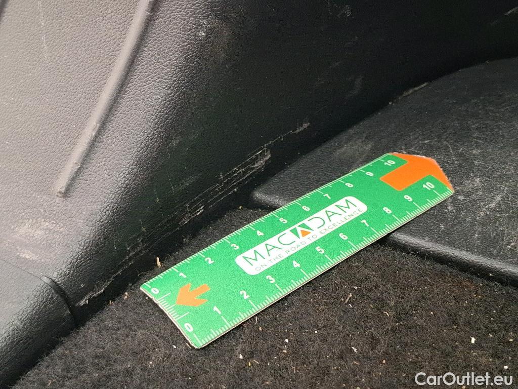  Hyundai  Tucson  Business Mild-Hybrid 2WD 1.6 CRDI 135CV BVA7 E6d #8