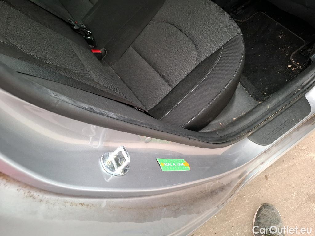  Hyundai  i30  SW Business 1.6 CRDi 115CV BVM6 E6d #9