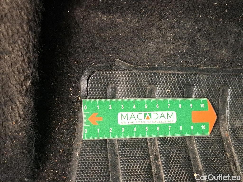  Peugeot  2008  Allure Business 1.2 PureTech 130CV BVA8 E6d #4