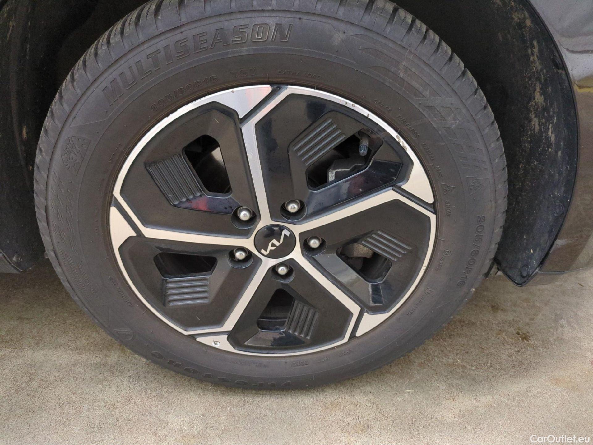  KIA  Niro  Active 1.6 140CV BVA6 E6d #12