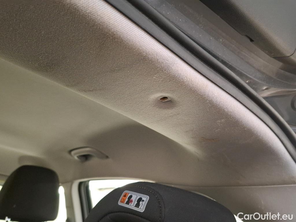  Hyundai  Konna HYUNDAI Kona / 2020 / 5P / SUV 1.6 CRDI 136 HYBRID 48V DCT-7 BUSINESS #42