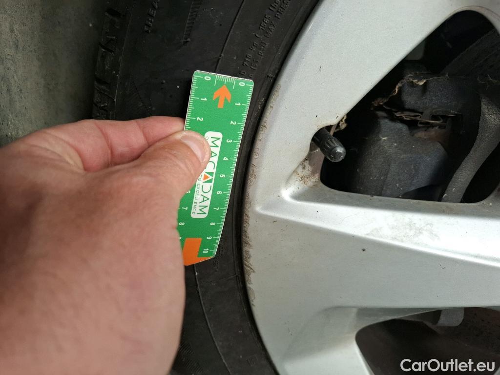  Nissan  Qashqai NISSAN  / 2017 / 5P / Crossover 1.5 DCI 115 Business Edition #17