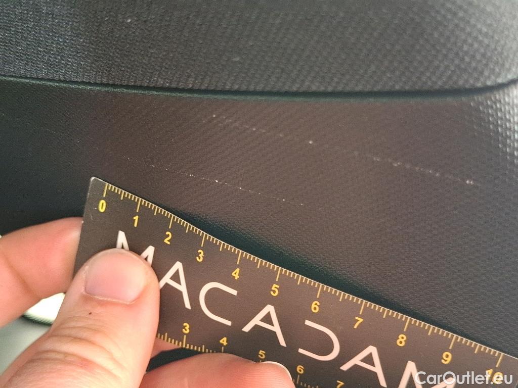  Mercedes  GLA MERCEDES-BENZ  / 2020 / 5P / SUV 2.0  200 D BUSINESS LINE DCT #11